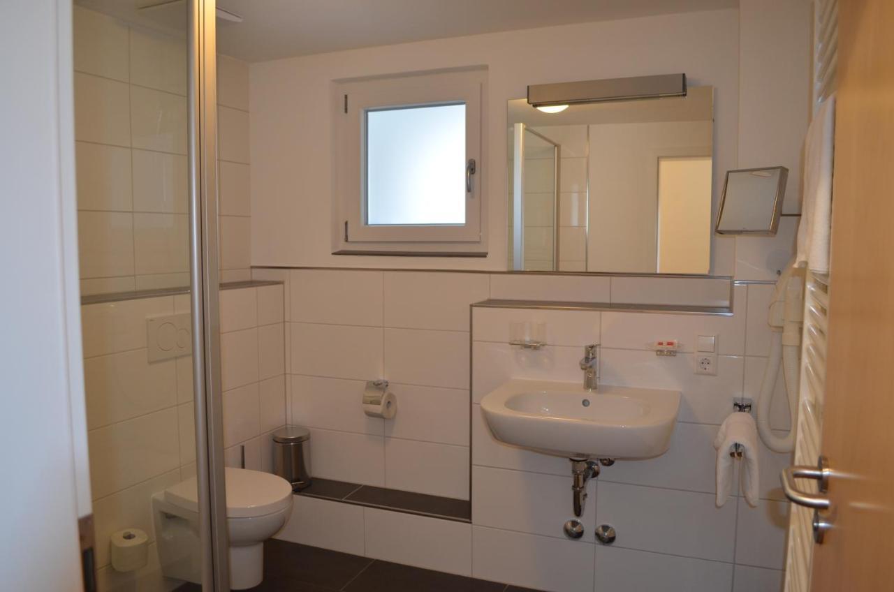 ראסטאט Hotel Zum Goldenen Mann מראה חיצוני תמונה