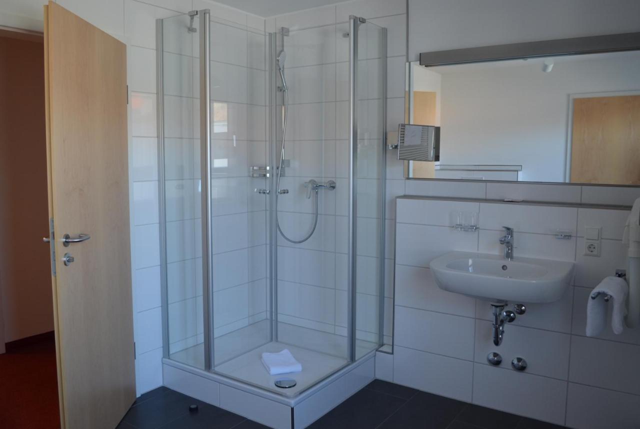 ראסטאט Hotel Zum Goldenen Mann מראה חיצוני תמונה